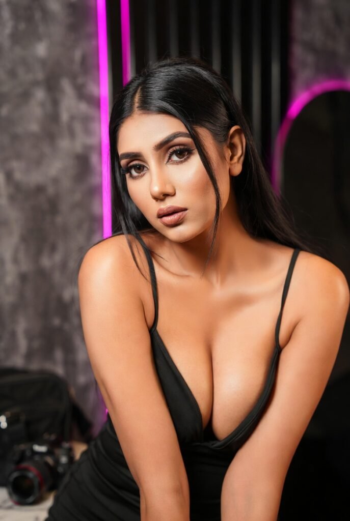 Jiya Khan Sensual Spa Experience in Pune
